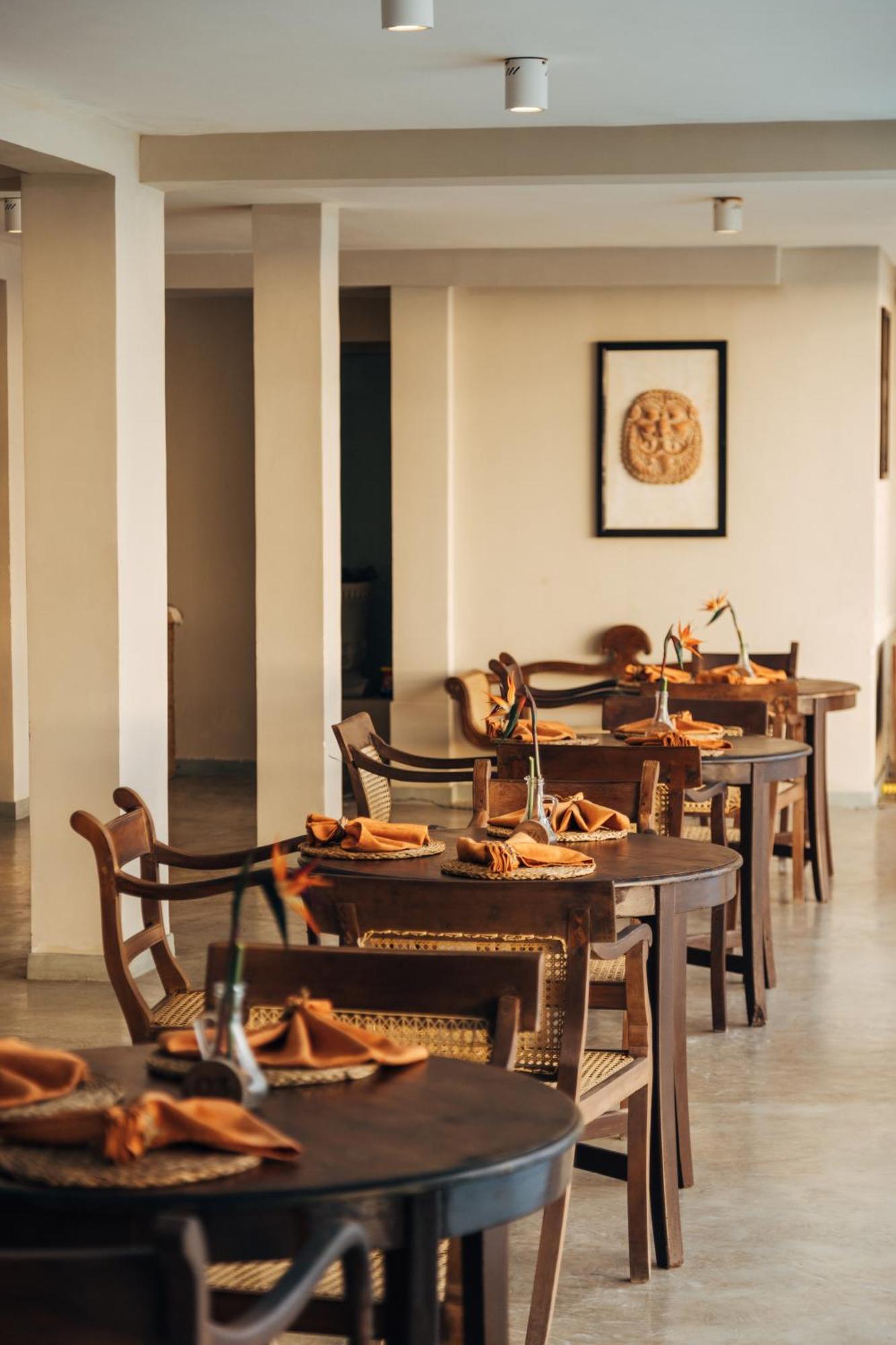Neevana Hotel Hikkaduwa Exterior photo